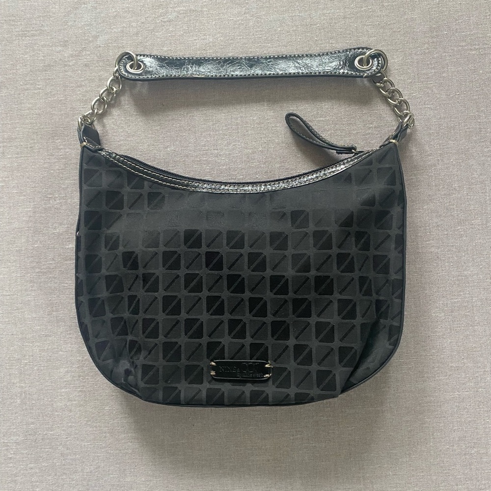 Nine West vintage Y2K black patterned chain link handbag purse.